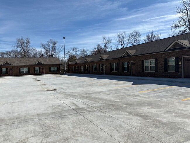 Photo - 404 Cedar Ln Unit 12