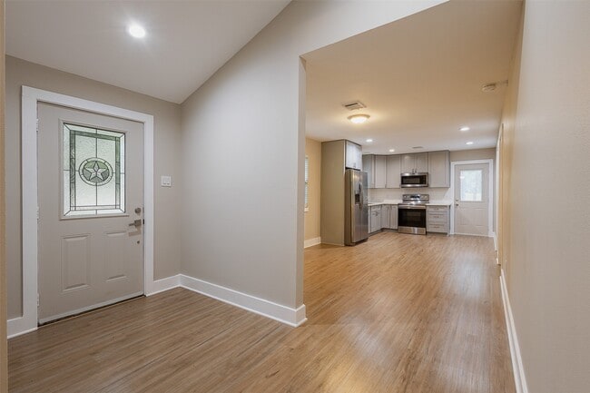 Photo - 12028 Cedar Ln