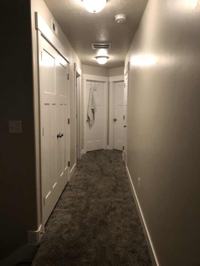 Photo - 703 S 1803 W