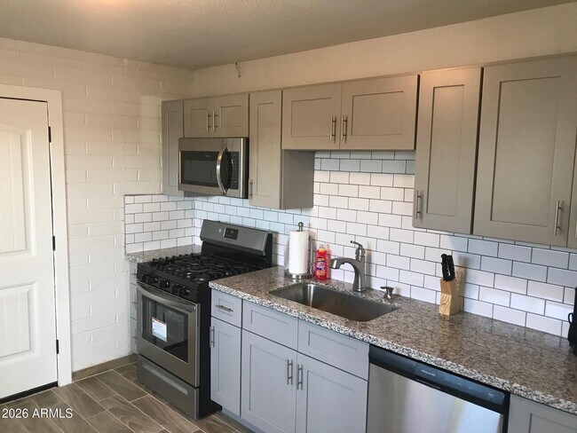 Photo - 1156 E Tempe Dr
