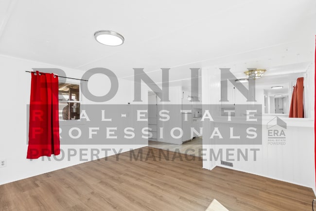 Photo - 2968 Parkway Dr