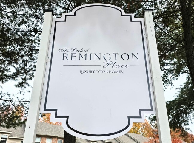 Building Photo - 3735 Lochdale Terrace