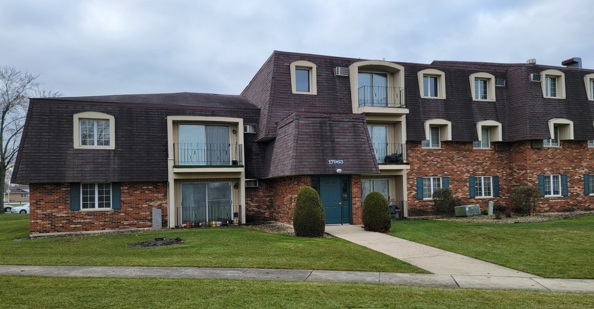 Photo - 17963 Huntleigh Ct Condo Unit 103
