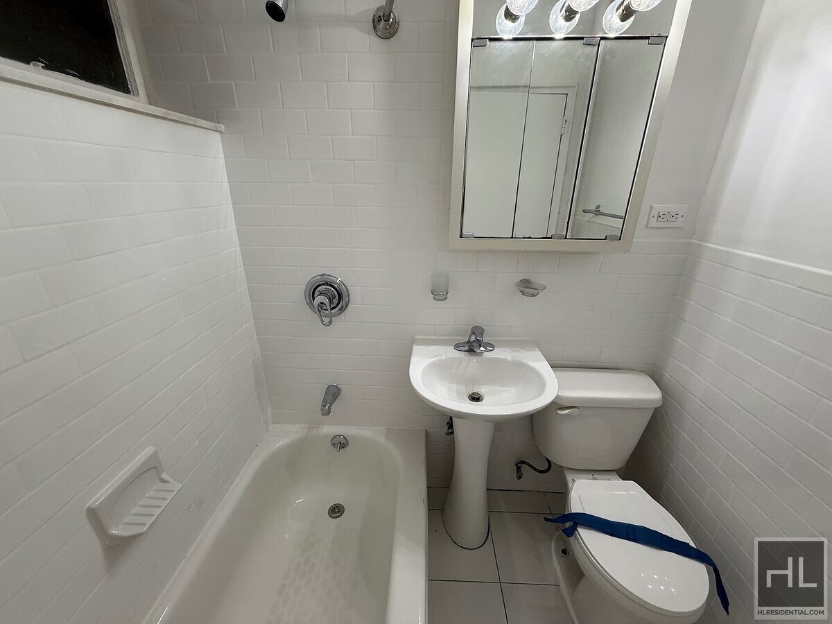Photo - EAST 89 St Unidad A