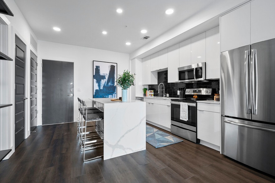 A1-Warhol I-Kitchen w/Waterfall Marble-top Island