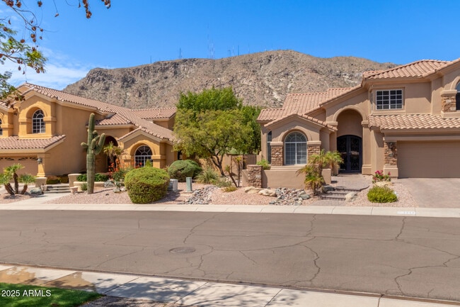 Photo - 1211 E Desert Flower Ln