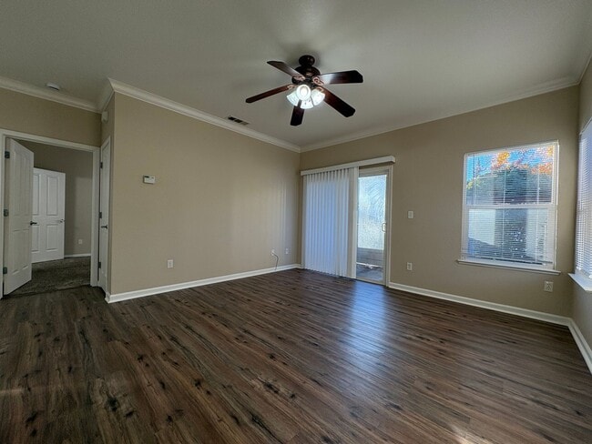 8905 Davis Rd