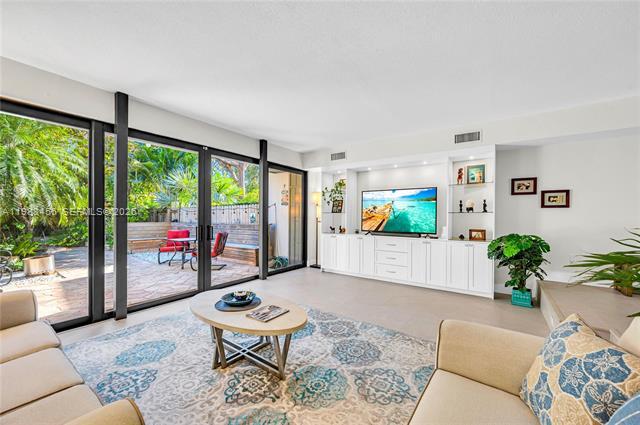 Photo - 7018 SW 53rd Ln