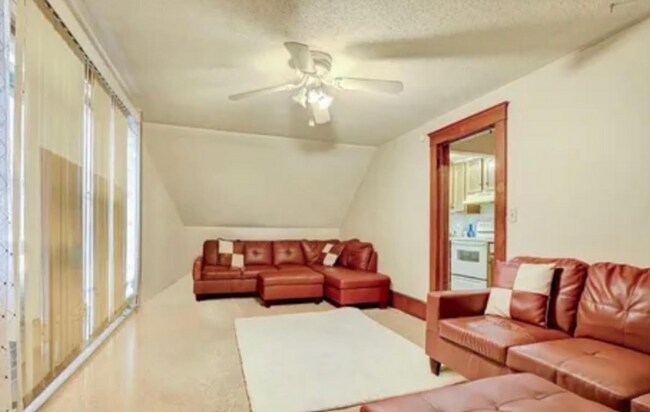 Photo - 851 Scott St Unit 2nd Flr Apt B