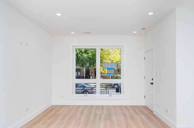 Photo - 2132 S Fairfield Ave Unit 2