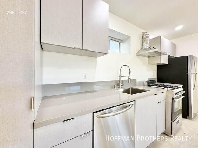 Photo - 2429 W Ave 33 Unidad 1/4