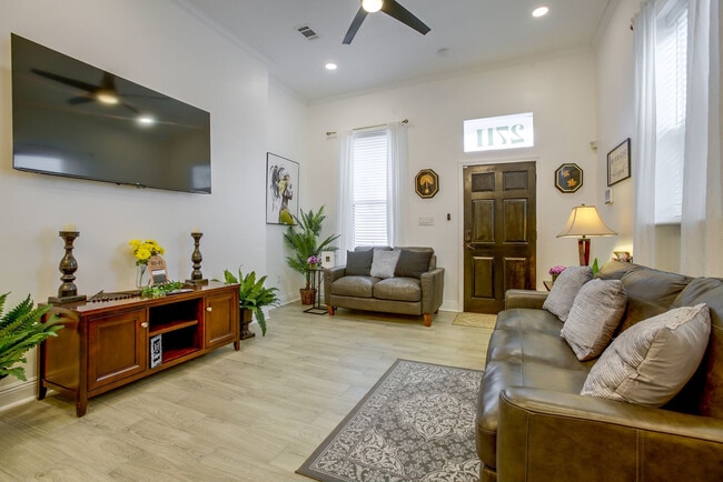 Photo - 2711 Baronne St Unit SI ID1604747P