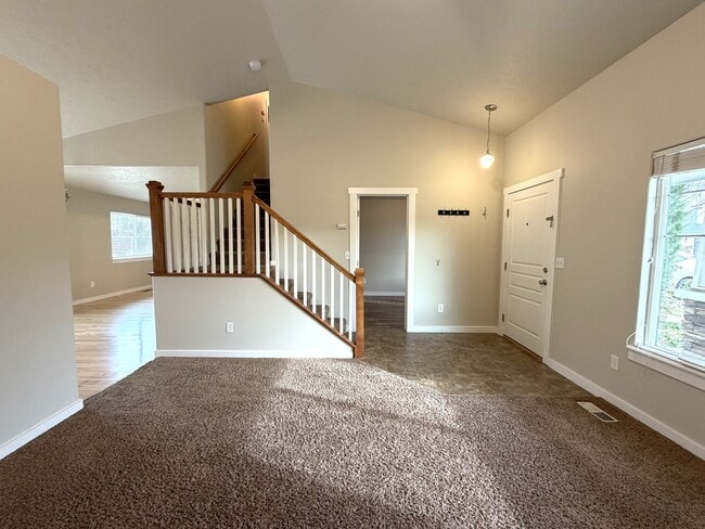 Photo - Perfect 4 bed 2.5 ba home in the desirable Sundance Subdiv. off McMillan & Meridian Rd.
