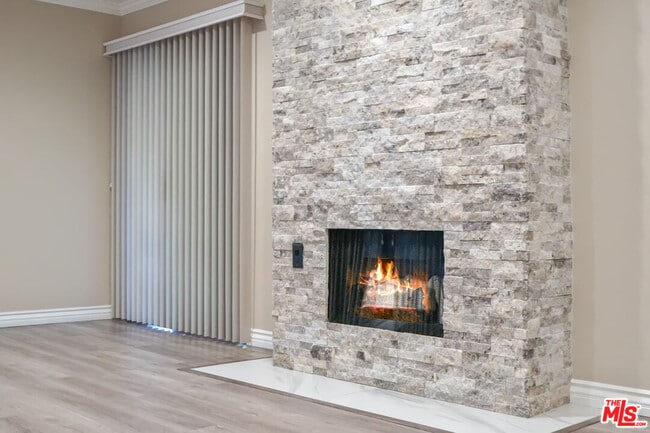 Photo - 15233 Magnolia Blvd Unit 102