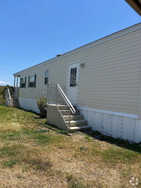 Building Photo - 9751 FL-78 Rental