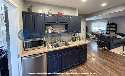 Photo - 772 McClelland St