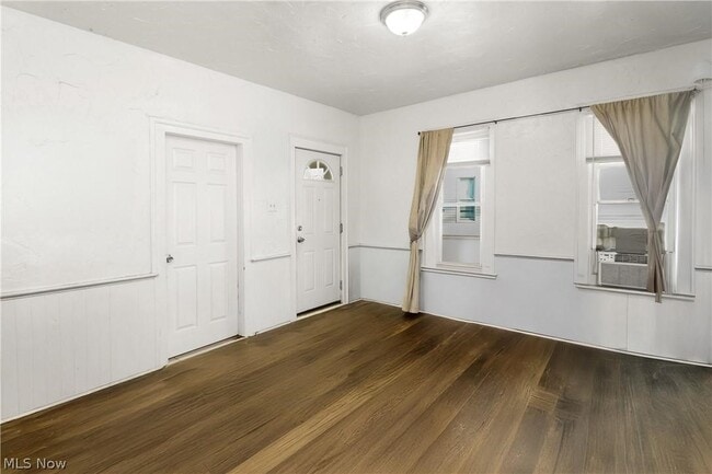 Photo - 511 Brown St