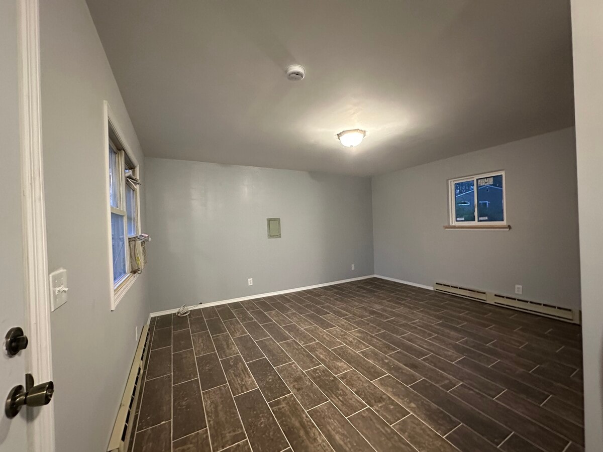 Photo - 250 Thompson Bridge Rd