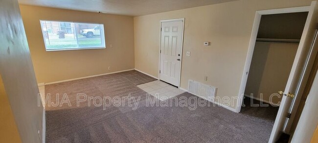 Photo - 4642 S Arlington Park Dr Unit 04