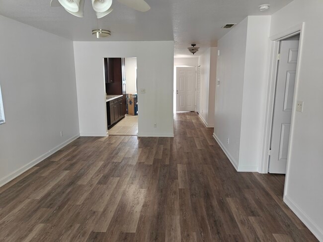Photo - 846 Dow Ln