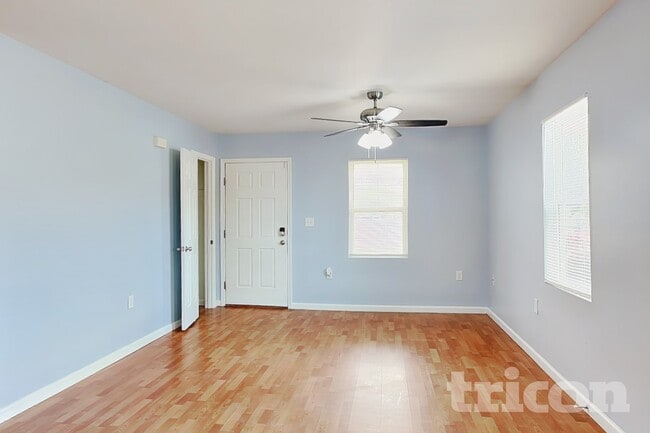 Photo - 18011 Lynn Ln