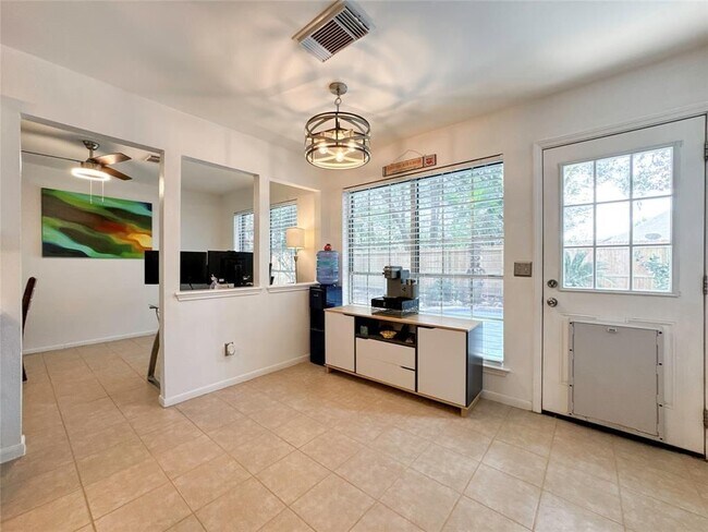 Photo - 5202 Spring Cir Dr