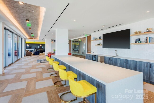 Photo - 401 S Graham St Unit Studio-SB