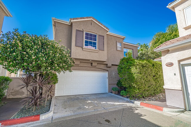 Photo - 27887 Skycrest Cir House