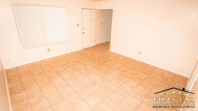 Photo - 2700 Ashe Rd Unit Apt B