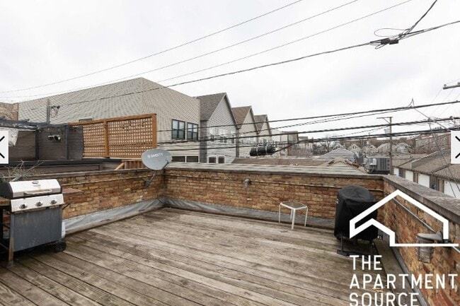 Photo - 2449 N Ashland Ave Unit G