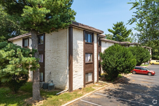 Photo - Driftwood Club Apartments