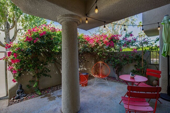 353 N Hermosa Dr