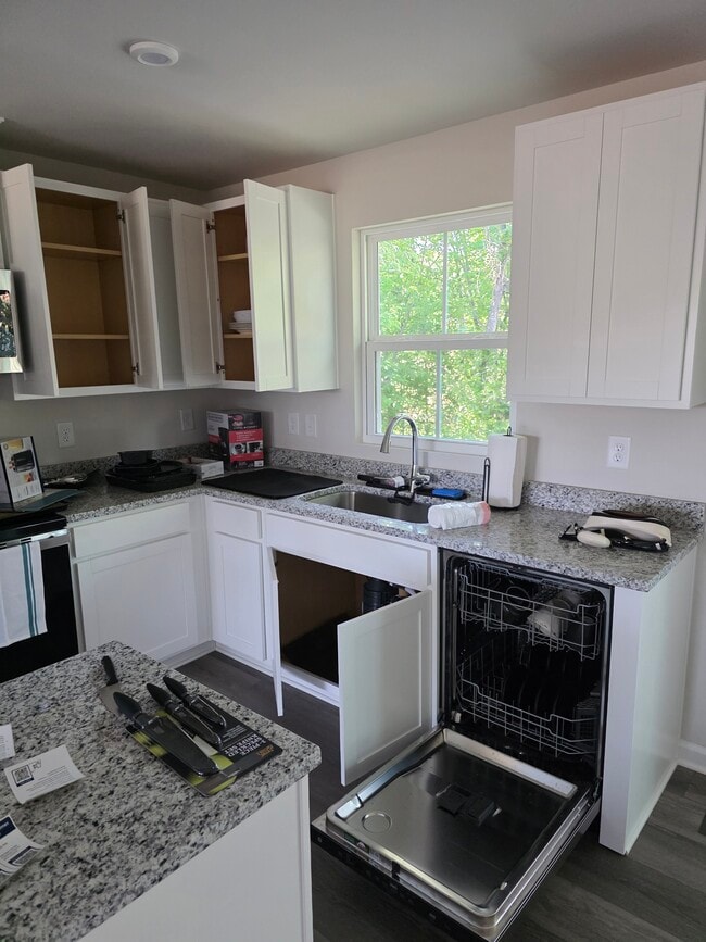 Photo - 61 Ranwell Rd