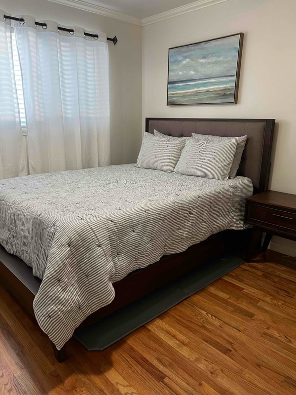 Photo - 5001 Whitney Ave