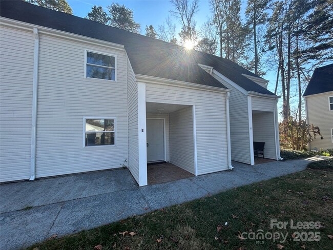 Photo - 9156 Black Heath Cir