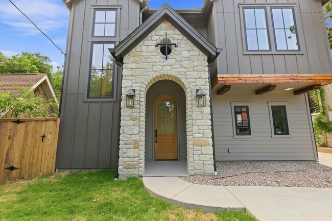 Photo - 2907 Beanna St Unidad 1