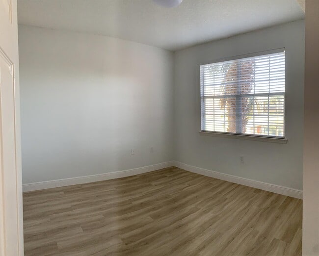 Photo - 3502 Windy Walk Way