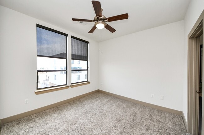 Building Photo - 3800 Main St