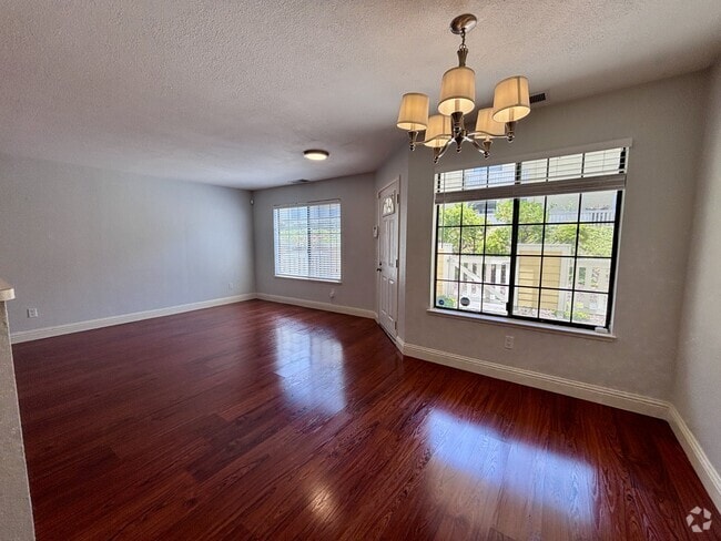 Building Photo - 1002 Devonwood Rental