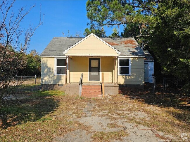 Building Photo - 1054 Bernadine St Rental