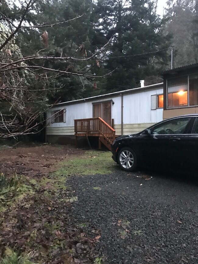 Photo - 75372 Lost Creek Rd