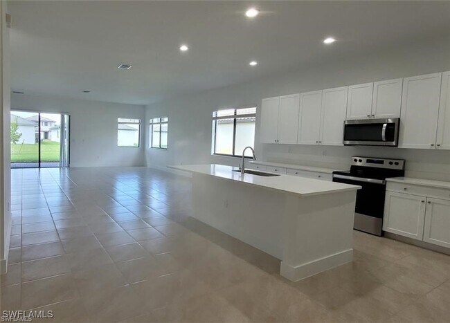 Photo - 5051 Florence Dr