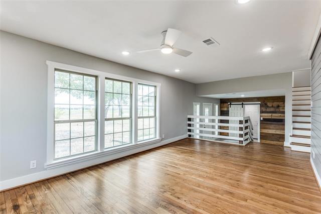 Photo - 3232 FM 1181