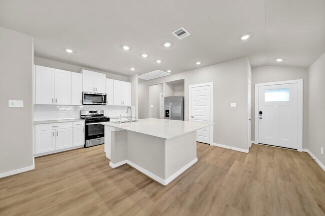 Photo - 16675 Sterling Clf St