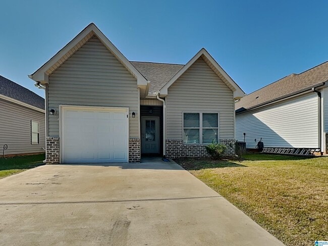 Photo - 152 Park Dr N
