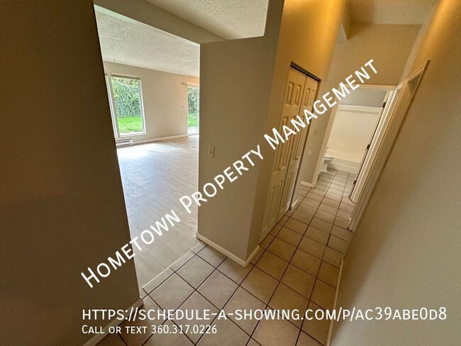 Photo - 613 Primrose Ln SE
