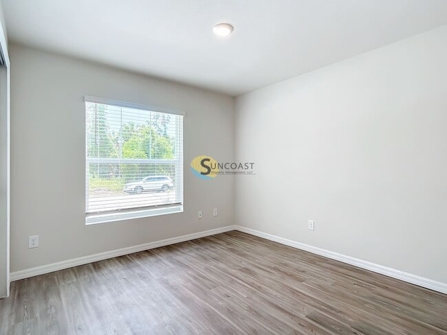 Photo - 2110 Dorion St