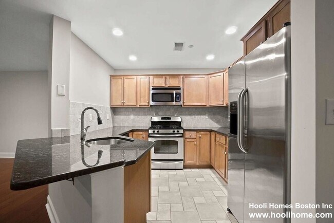 Photo - 120 Wyllis Ave Unit 424