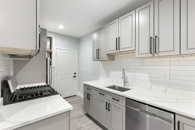 Photo - 7738 N Eastlake Terrace Unit 3E