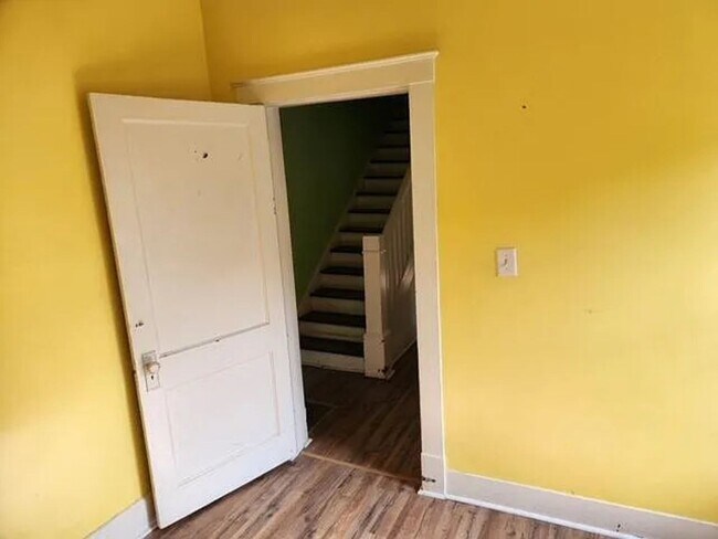 Photo - 209 Laurel St